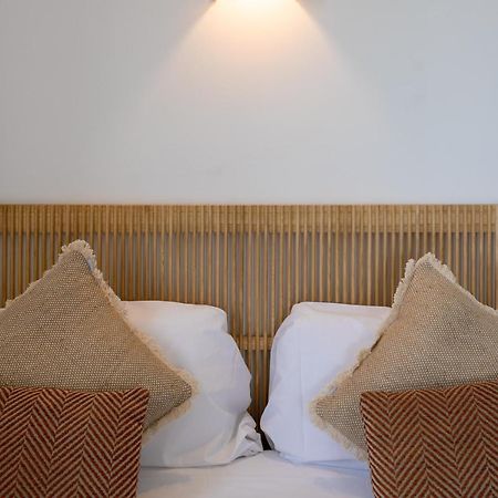 Beachfront Holiday Apartment Lotja 7 - Grupo Berna 콜로니아 산트 호르디 외부 사진