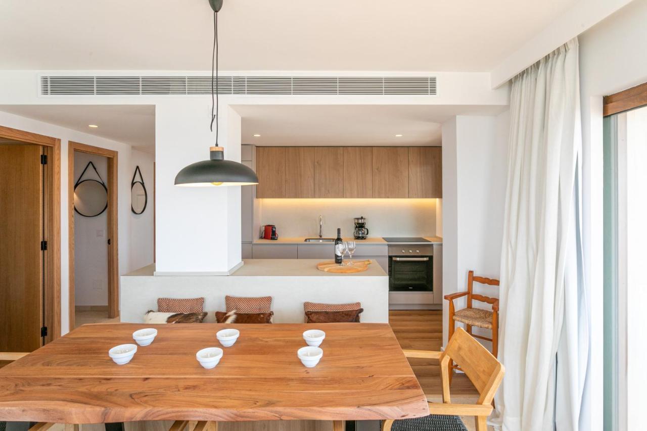 Beachfront Holiday Apartment Lotja 7 - Grupo Berna 콜로니아 산트 호르디 외부 사진